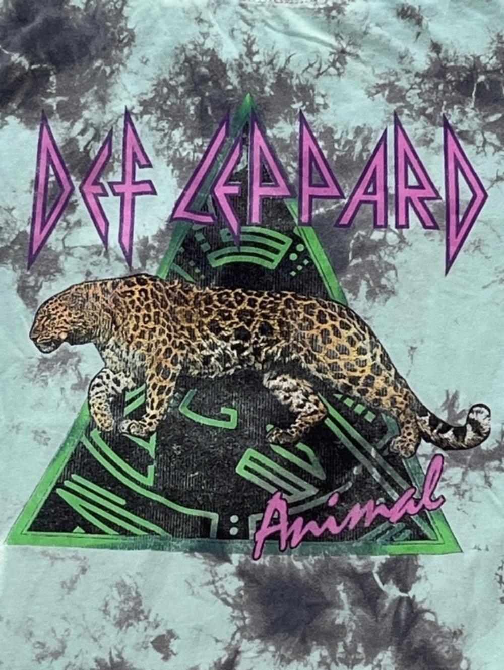 Def Leppard Preowned Large Tie Dye T-shirt